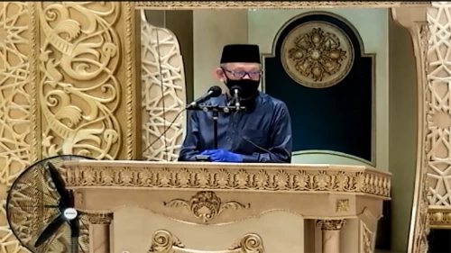 Foto Gubernur Kalbar Sutarmidji Sampaikan Kultum Salat Tarawih di Masjid Raya Mujahidin